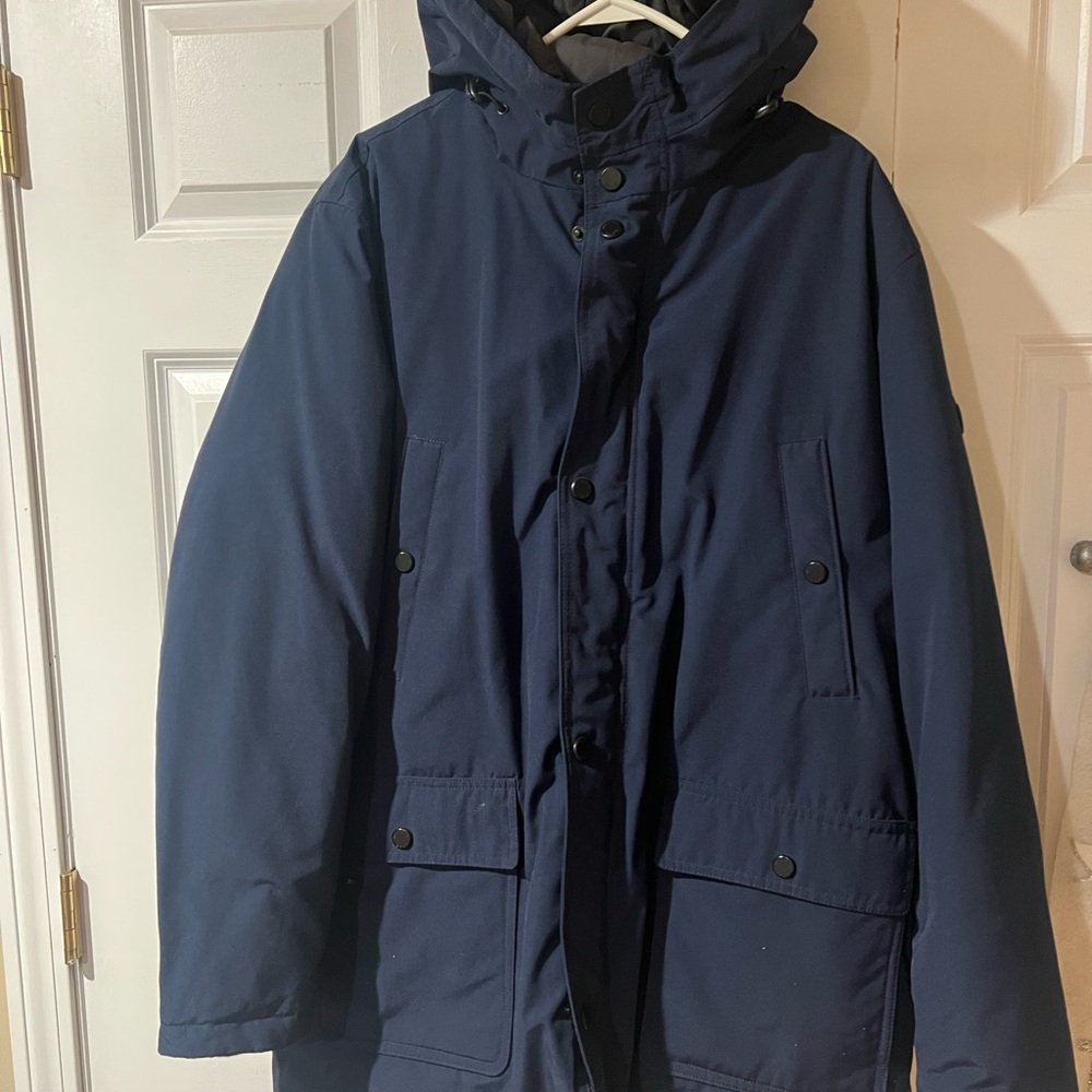 Michael Kors Blue Puffer Jacket with Hood and Quilted Design